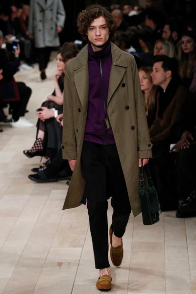 Look 37